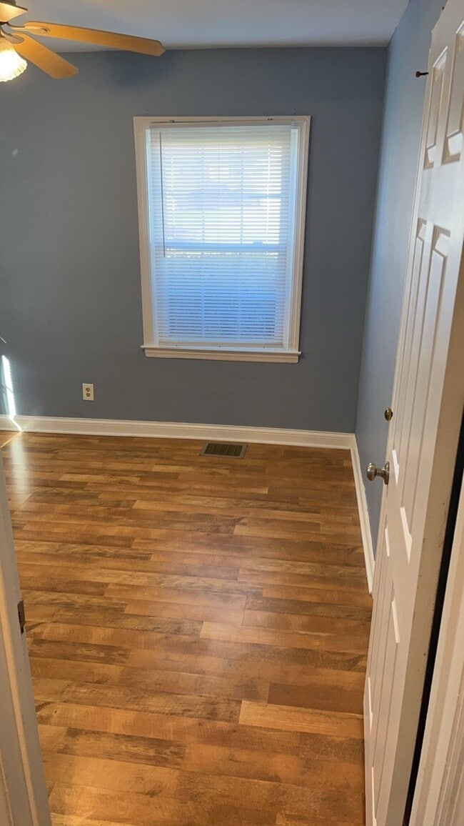 Building Photo - 4230 Reading Rd