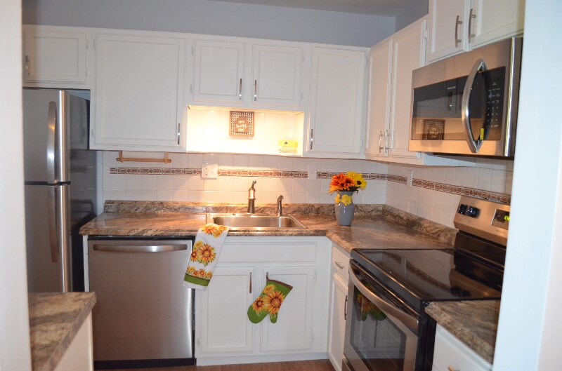 Building Photo - 1320 Cromwell Hills Dr