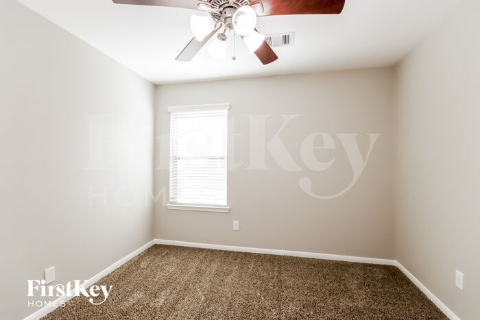 Building Photo - 21711 Barred Owl Dr