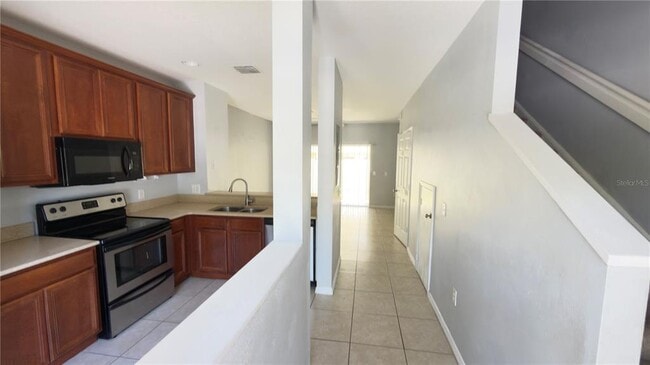 Building Photo - 8519 Trail Wind Dr