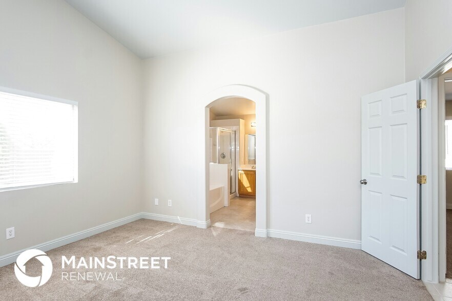 Building Photo - 2223 Costa Palma Ave