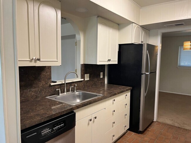 Building Photo - 11615 Sandman Dr