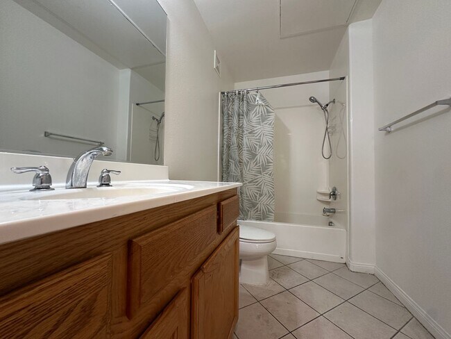 Building Photo - Luxury guard-gated mid-rise Manhattan Cond...
