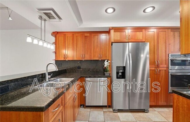 Building Photo - 500 Lunalilo Home Rd