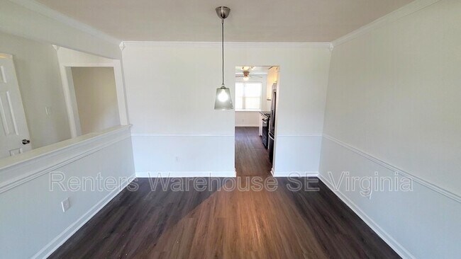 Building Photo - 1593 Sword Dancer Dr