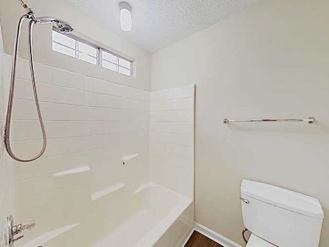 Building Photo - 8629 Lockerbie Ln
