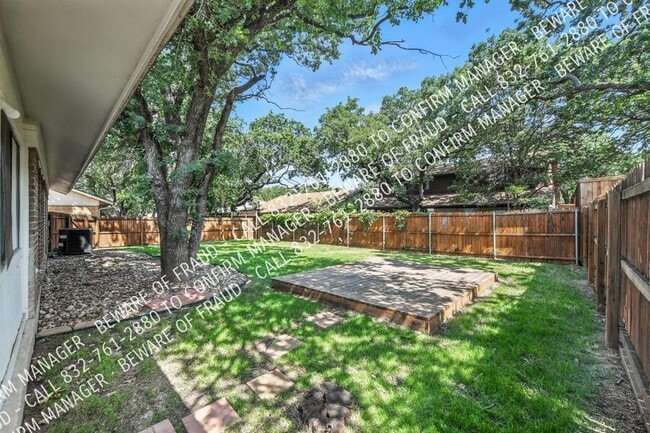 Building Photo - 1106 Paluxy Ct