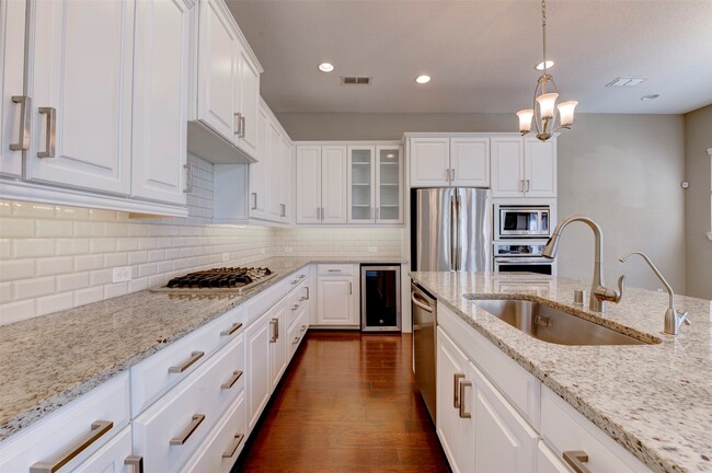 Building Photo - 8825 Ashbloom Ln