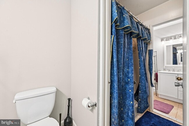 Building Photo - 9633 White Acre Rd