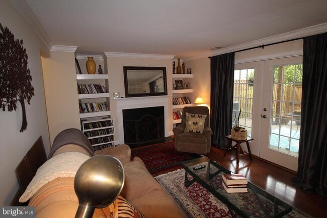 Building Photo - 9630 Sutton Green Ct