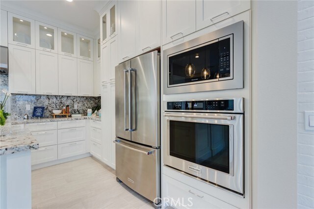 Building Photo - 141 Parkland Aly