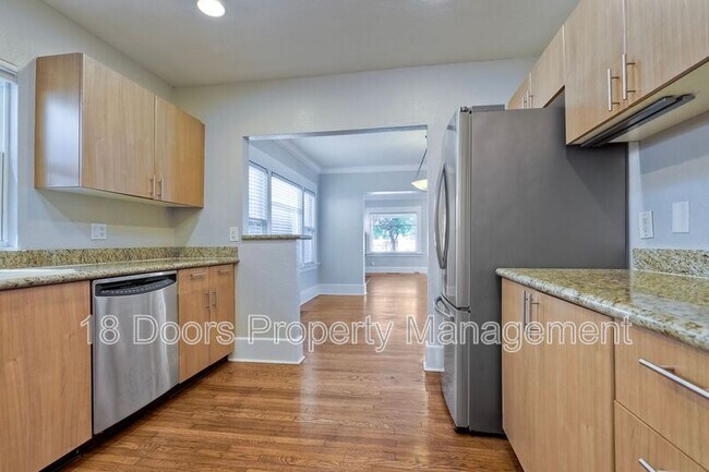 Building Photo - 4052 Albatross St