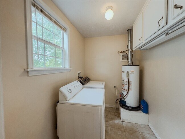 Building Photo - 476 Co Rd 118