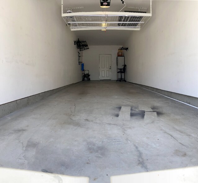 Building Photo - 6630 Canopy Ridge Ln