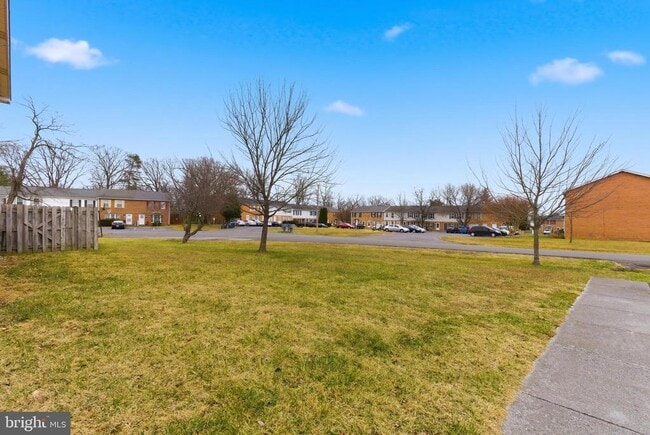 Building Photo - 233 Nottoway Dr