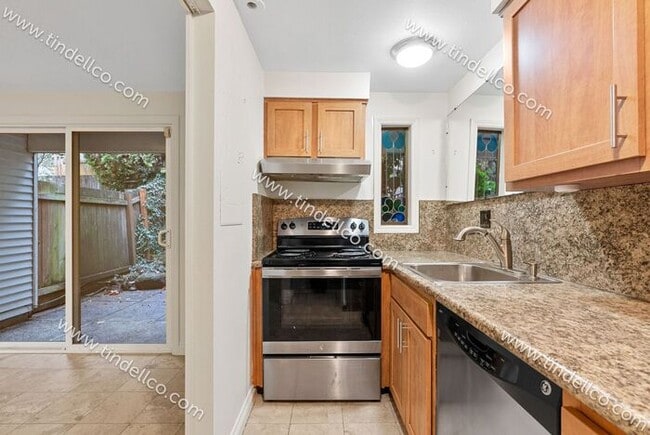 Building Photo - Spacious 2 Bedroom, Pet Friendly Sylvan To...