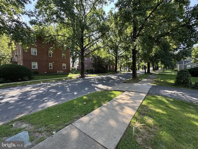 Building Photo - 1702 Penn Ave
