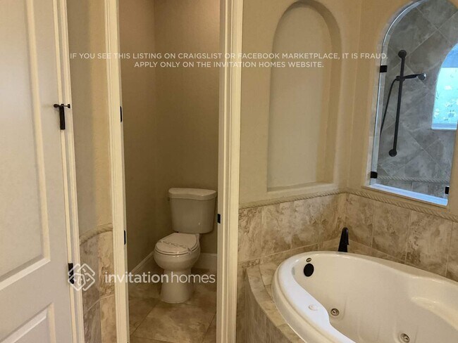 Building Photo - 400 Veracliff Ct