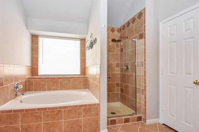 Building Photo - 14006 Fair Glade Ln