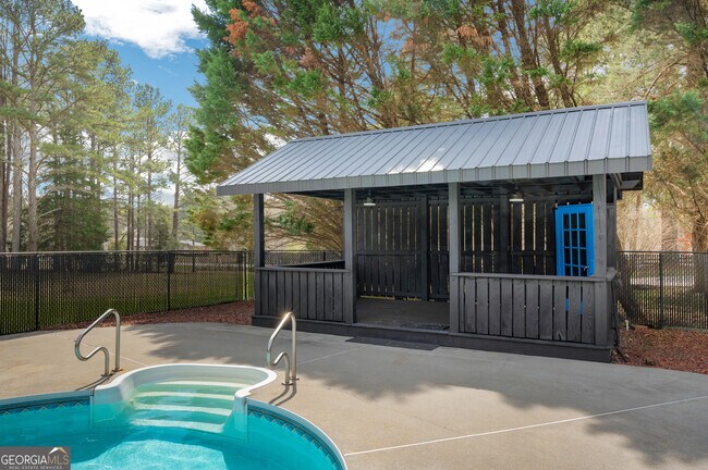 Building Photo - 813 Sandy Creek Rd