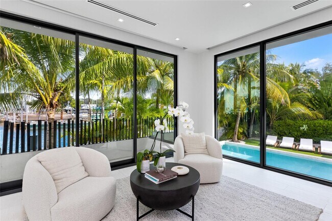 Building Photo - 773 NE 77th Terrace