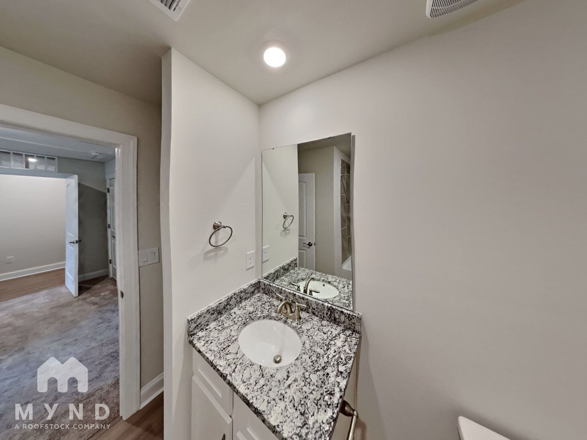 Building Photo - 207 Susannah St