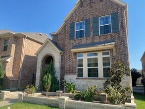 Building Photo - Breathtaking 4-bedroom home in the highly ...