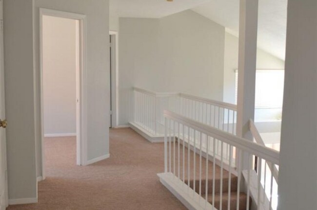 Building Photo - 217 Mitchum Dr