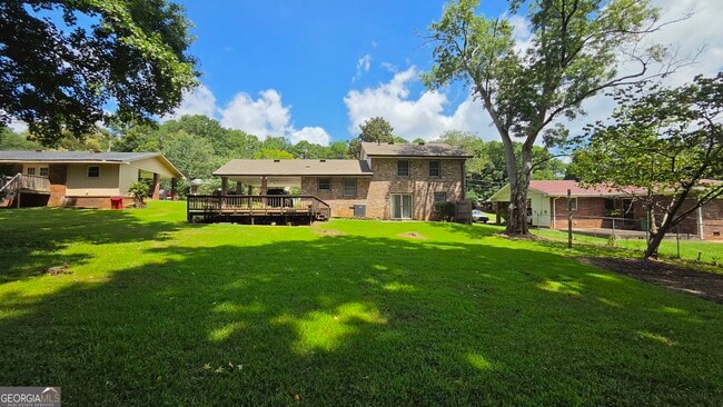 Building Photo - 715 Barnesdale Dr