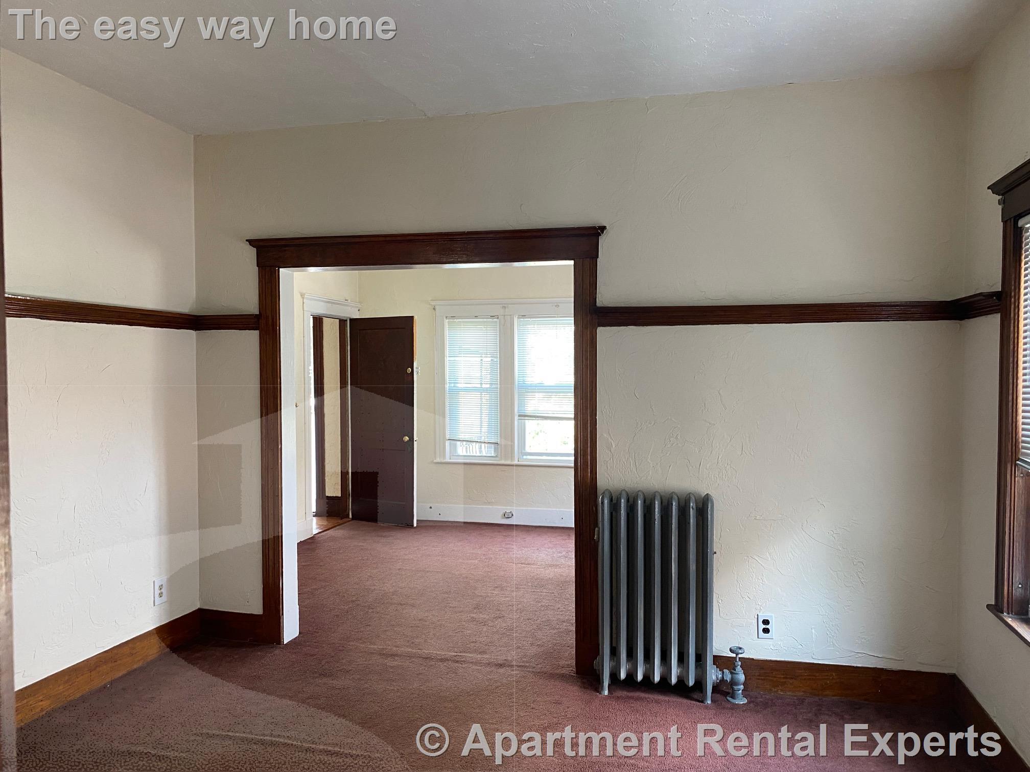 Building Photo - 96 Capen St