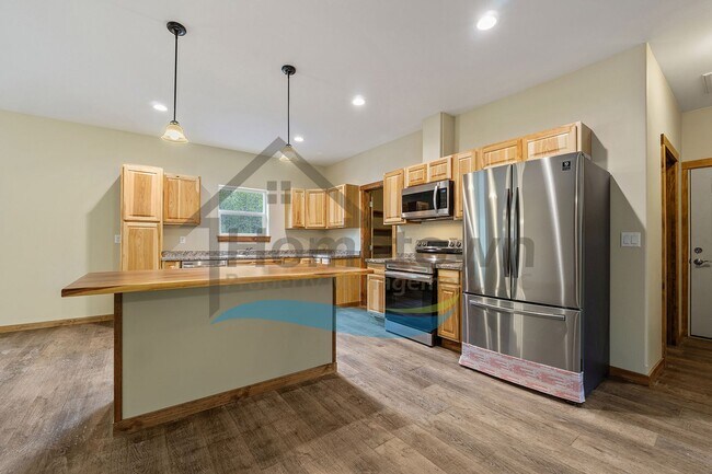 Building Photo - 4-Bedroom 2-Bathroom Home with Attached 2-Car Garage Available in Blanchard!