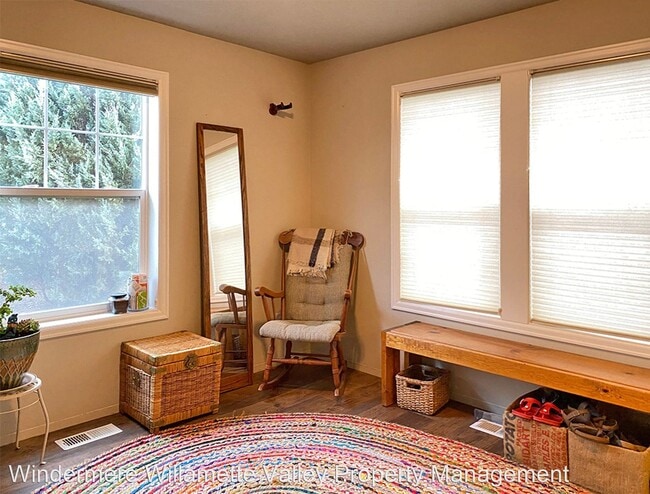 Building Photo - 3292 SE Safe Harbor St