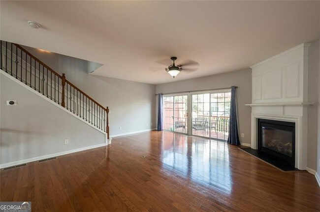 Building Photo - 1369 Thornborough Dr