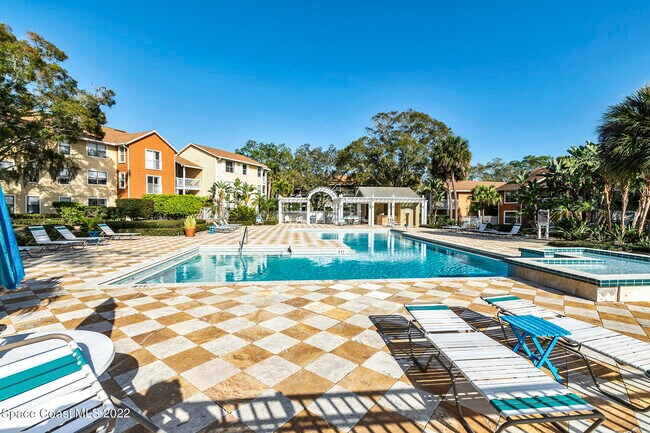 Building Photo - 225 S Tropical Trail