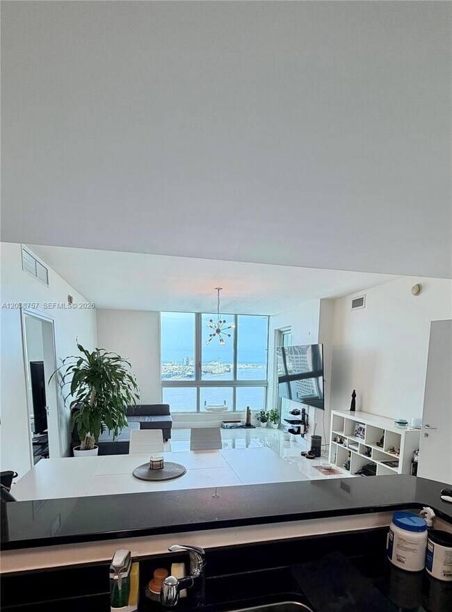 Building Photo - 300 S Biscayne Blvd