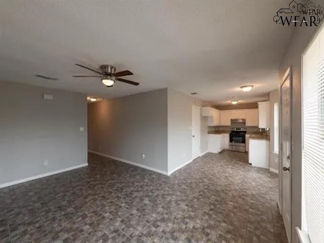 Building Photo - 2107 Richmond Dr