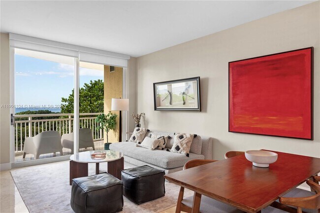 Building Photo - 2475 Brickell Ave