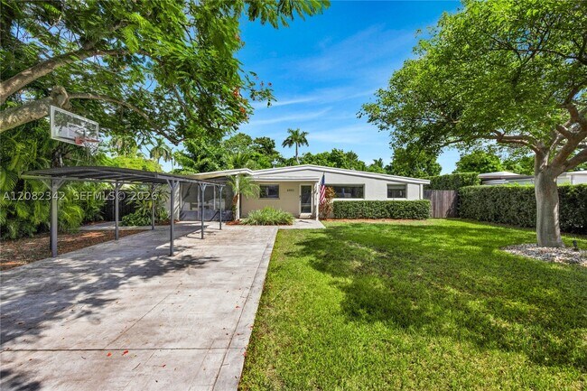 Building Photo - 6843 SW 53rd St