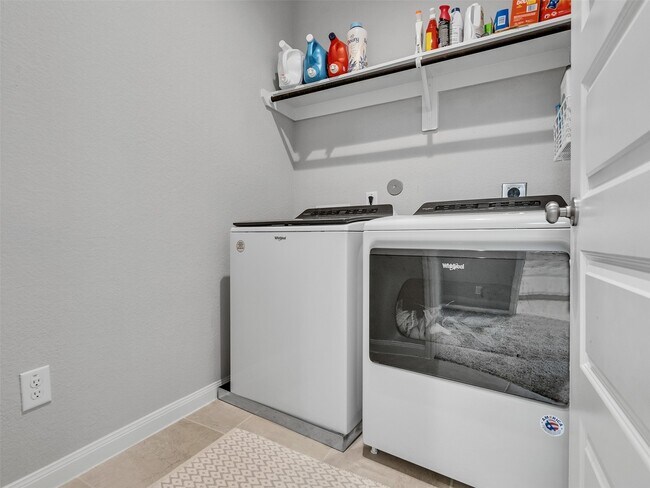 Building Photo - 3118 Cloud Forest Ln