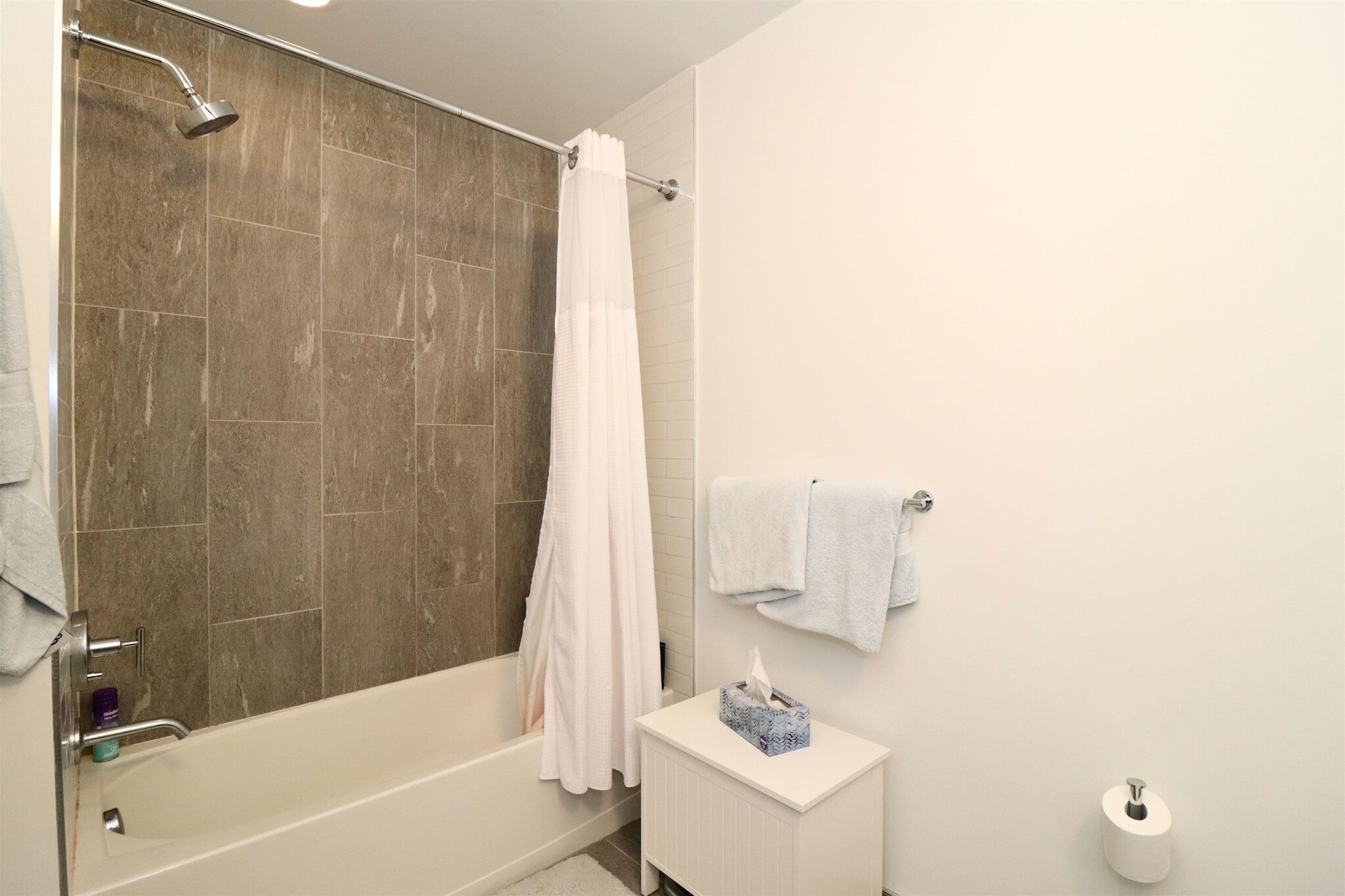 Building Photo - 10 Provost St