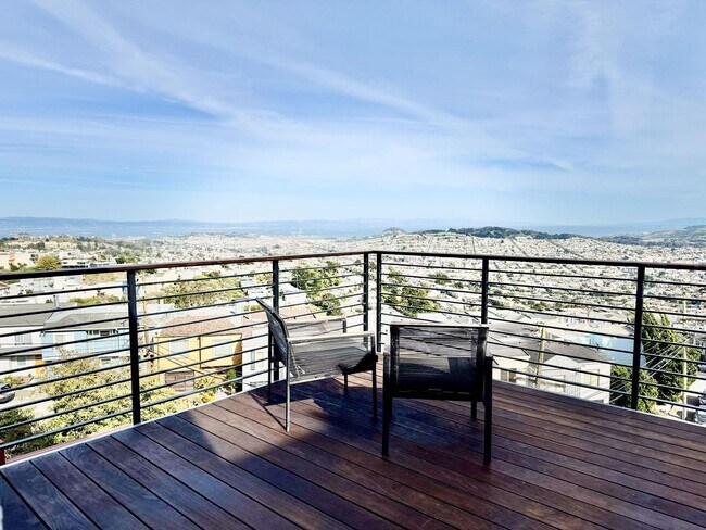 Building Photo - 3BR/2BA | Unobstructed Panoramic Views | Live Above the Fog | Intentional Living