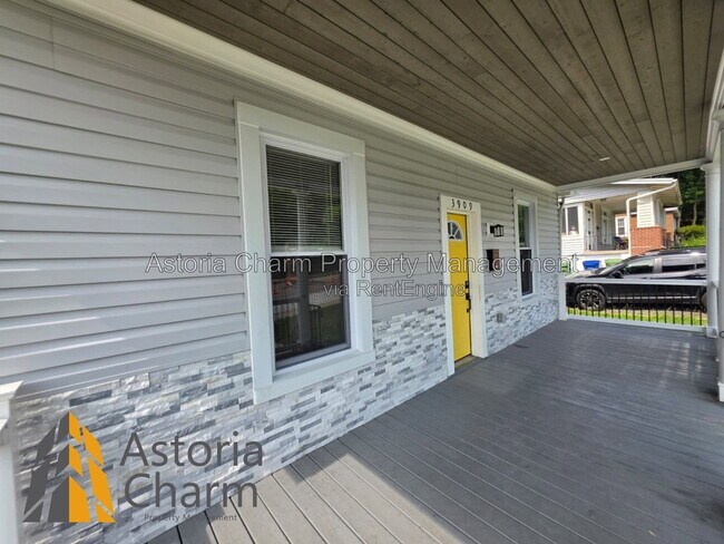 Building Photo - 3909 Fleetwood Ave