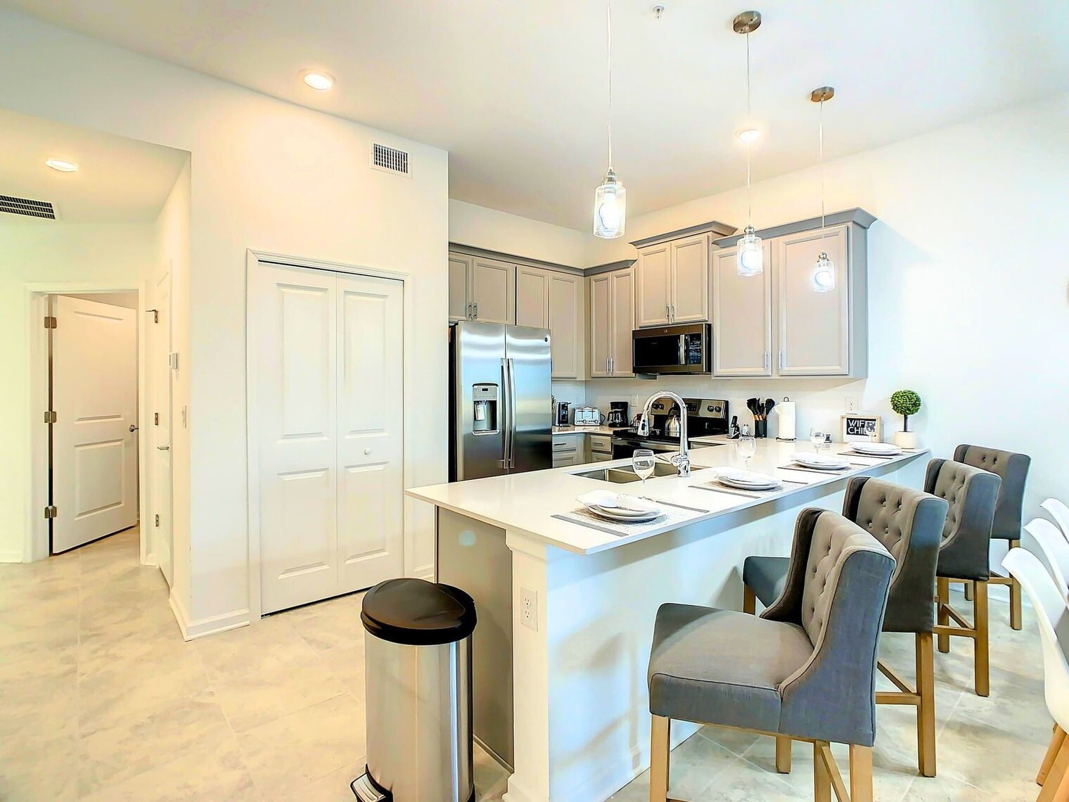 Building Photo - 1083 Splash Shot Pl