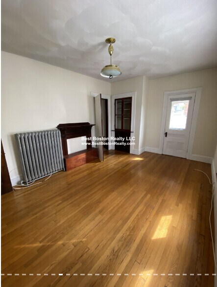 Building Photo - 211 Holland St