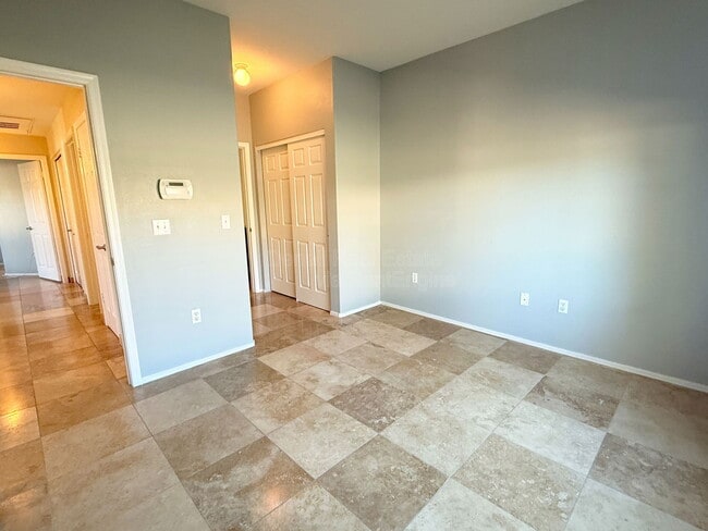 Building Photo - 5335 E Shea Blvd