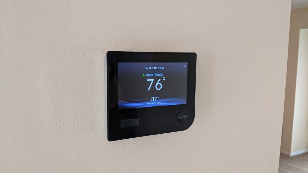 Smart thermostat - 6745 Middlebrook Blvd