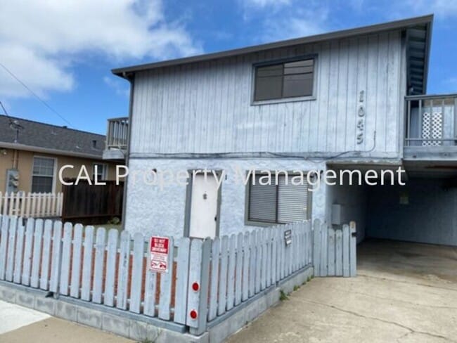 Building Photo - Two bedroom apartment in Seaside, CA