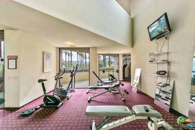 Building Photo - Palm Springs Village Racquet Club 2 bedroo...