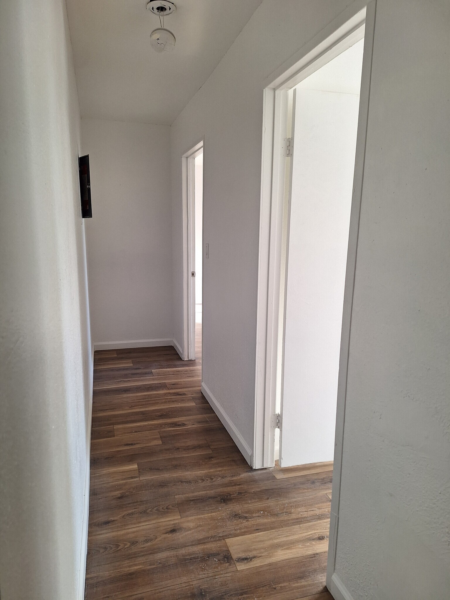 Building Photo - 1835 N Ave 53