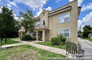 Building Photo - 1535 W Woodlawn Ave